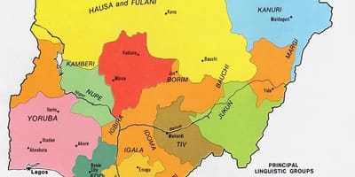 Karta iz nigerije pokazuje etničke grupe